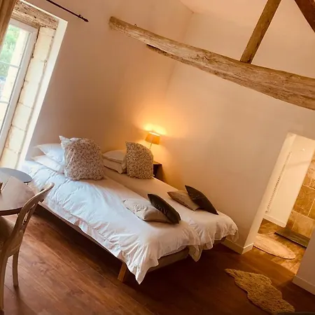 La Grange Apartment *